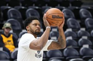 通过与中超 通过与中超